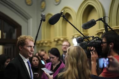 canada-aims-to-stabilize-immigration-level-at-500-000-per-year-in-2026