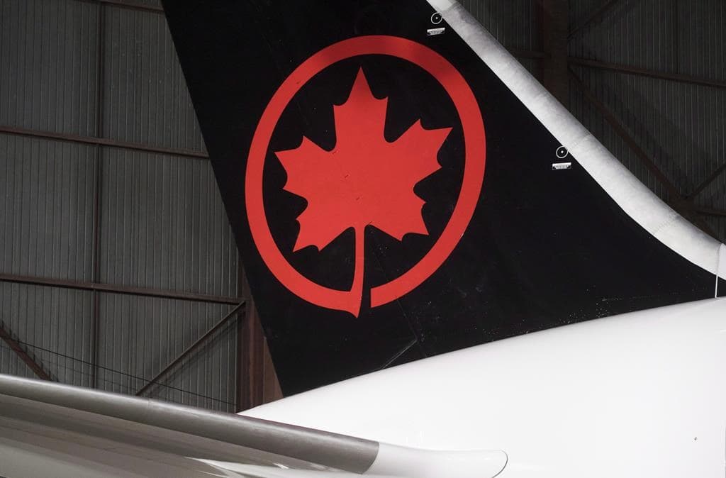 toronto-bound-air-canada-plane-makes-an-emergency-landing-at-madrid-airport