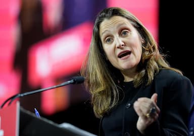 government-wants-workers-to-avoid-work-if-they-have-symptoms-of-covid-19