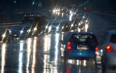 vancouver-council-approves-plan-that-could-set-fees-to-drive-into-the-downtown-core