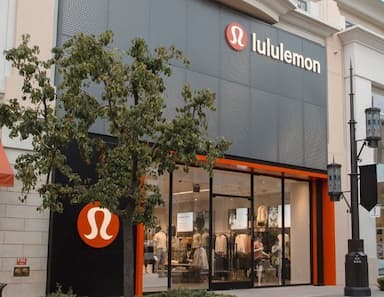 vancouver-based-lululemon-promises-2600-new-jobs-over-5-years