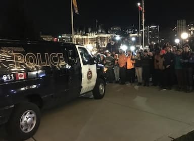 university-students-from-halifax-to-victoria-holding-marches-and-rallies-to-support-wetsuweten-hereditary-chiefs