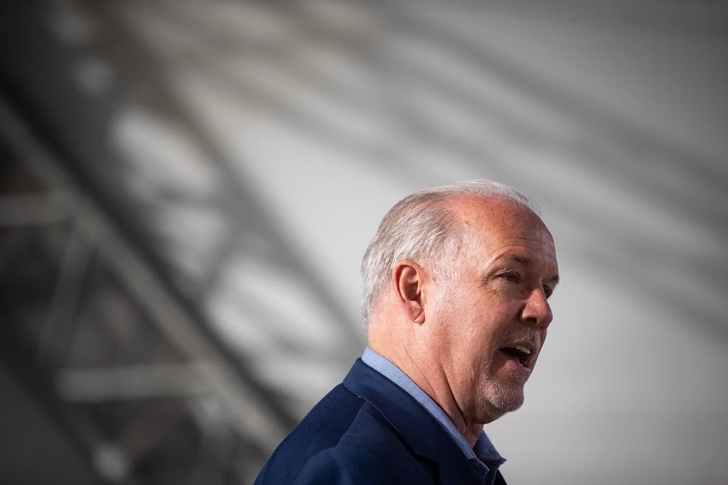 horgan-attempts-to-clarify-i-dont-see-colour-debate-answer-with-twitter-post