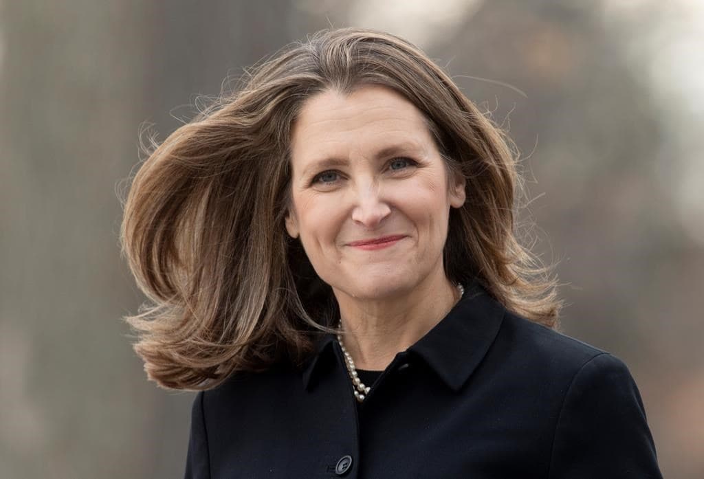 chrystia-freeland-to-stay-in-constant-contact-with-mike-pompeo-in-regards-to-the-fate-of-shared-border