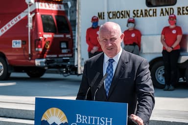 travel-restrictions-aimed-at-limiting-the-spread-of-covid-19-will-not-include-random-stops-mike-farnworth