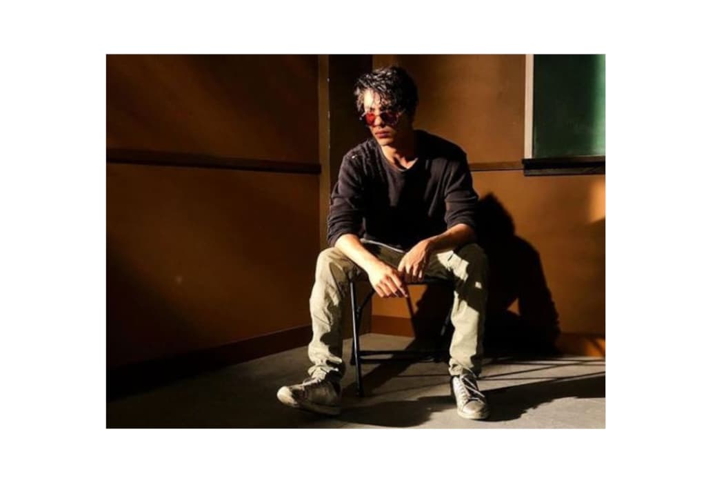 srks-son-aryan-drops-new-picture