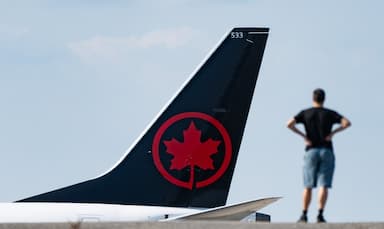 day-of-action-for-air-canada-flight-attendants-at-major-airports