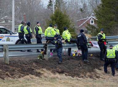 nova-scotia-gunman-acquired-police-cars-through-auction-more-details-provided-by-rcmp