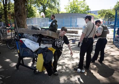 smart-phones-for-b-c-s-vulnerable-homeless-aids-access-to-supports-services