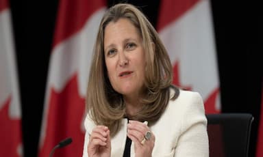 chrystia-freeland-pledges-leaner-cabinet-in-liberal-leadership-bid