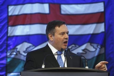alberta-appeals-court-rules-federal-crabon-tax-as-unconstitutional