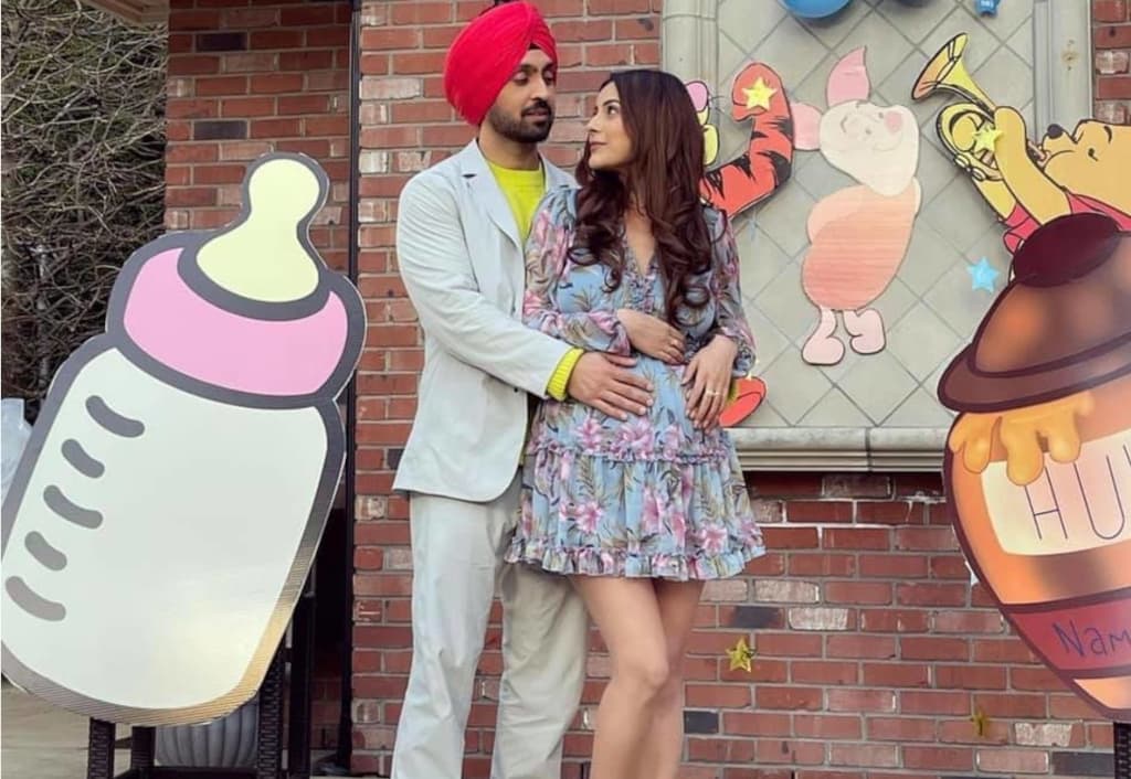 shehnaaz-cradles-his-baby-bump