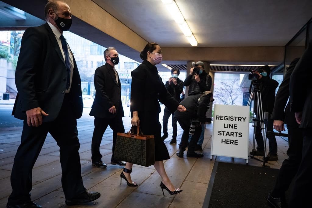 rcmp-officer-told-the-bc-supreme-court-he-updated-the-fbi-when-the-huawei-executive-was-arrested