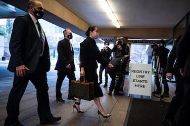 rcmp-officer-told-the-bc-supreme-court-he-updated-the-fbi-when-the-huawei-executive-was-arrested