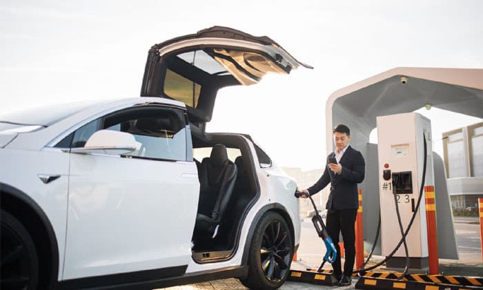 bc-government-considers-ending-ev-rebate-program-amid-budget-shortfall