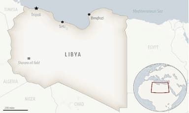 boat-carrying-egyptian-migrants-to-europe-capsizes-off-libyan-coast-killing-12
