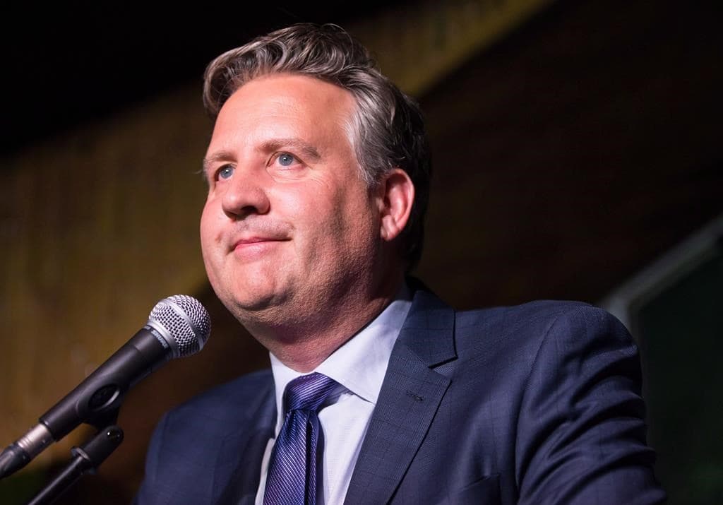 weekend-gatherings-in-vancouver-prompt-vancouver-mayor-to-warn-of-changing-tactics