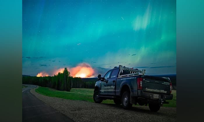 wildfire-burning-near-fort-nelson-continues-to-rapidly-grow