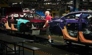 unifor-says-stellantis-shifting-brampton-jeep-production-to-illinois-amid-major-u-s-expansion