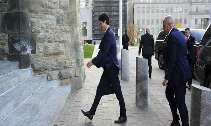 justin-trudeau-says-his-leadership-is-not-in-danger-as-liberals-brace-for-revolt