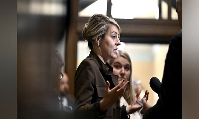 foreign-affairs-minister-urges-canadians-to-leave-florida-ahead-of-devastating-storm