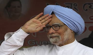 indias-former-prime-minister-manmohan-singh-architect-of-economic-reforms-dies-aged-92