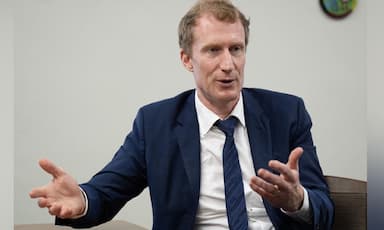 immigration-minister-looking-into-revoking-terror-suspects-citizenship