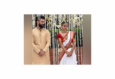 mouni-roy-ties-knot-with-suraj-nambiar