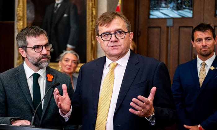 environment-energy-ministers-offer-jagmeet-singh-a-briefing-on-carbon-pricing