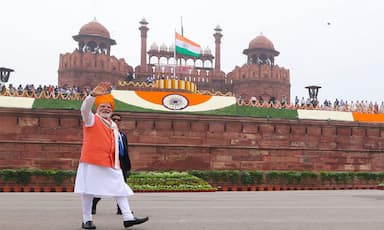 pm-modi-hoists-tricolor-for-12th-time-at-red-fort