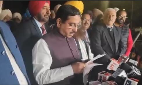 protesting-farmers-centre-hold-positive-meeting-next-round-feb-22