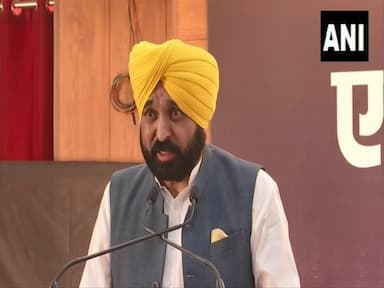 chief-minister-bhagwant-mann-met-arvind-kejriwal