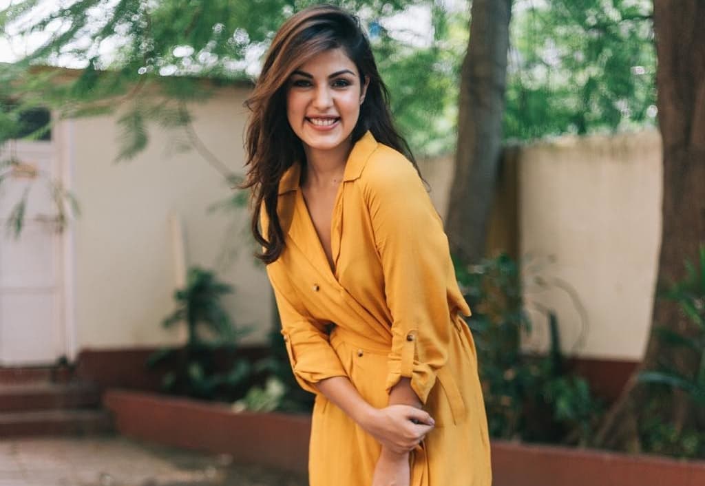 rhea-chakraborty-goes-to-hyderabad-to-look-for-work