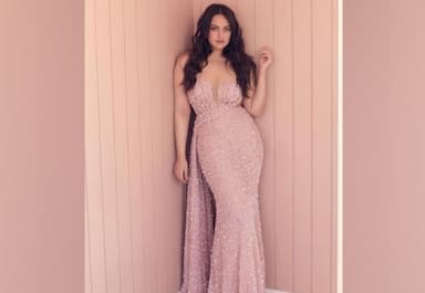 sonakshi-sinha-receives-covid-19-vaccine-shot-in-mumbai