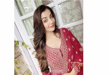 punjabi-actress-sonia-mann-arrested-by-up-police