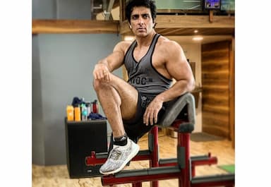 days-after-receiving-vaccine-sonu-sood-tests-covid-19-positive