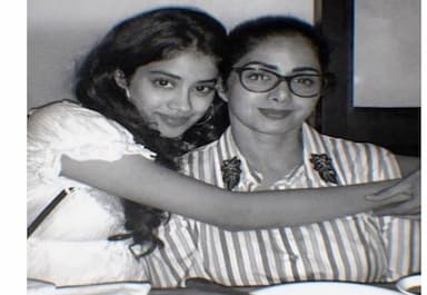 janhvi-kapoor-shares-beautiful-throwback-photos-of-late-sridevi-on-mothers-day