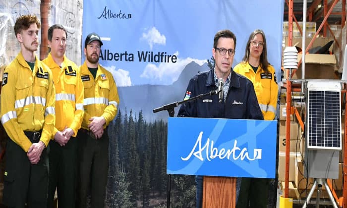 alberta-spending-900-000-to-upgrade-monitoring-as-wildfire-season-begins