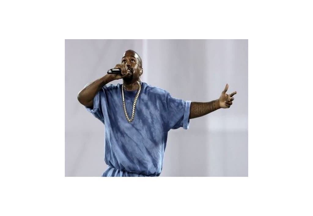 kanye-west-gets-emotional-as-he-sings-about-losing-his-family