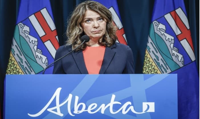 more-than-740-000-students-head-back-to-class-in-alberta-after-teacher-strike-ends