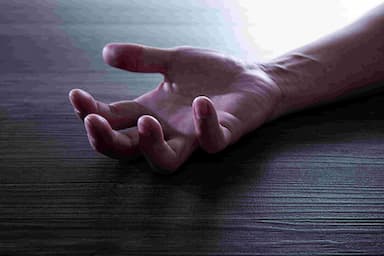 a-farmer-committed-suicide-on-the-khanuri-border-of-punjab-haryana