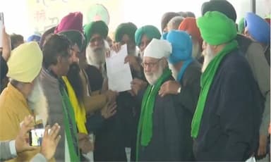 samyukt-kisan-morcha-may-support-dallewal-pandher-farmers-movement