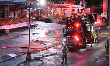 coquitlam-fire-and-police-officials-investigating-early-morning-fire-at-strip-mall
