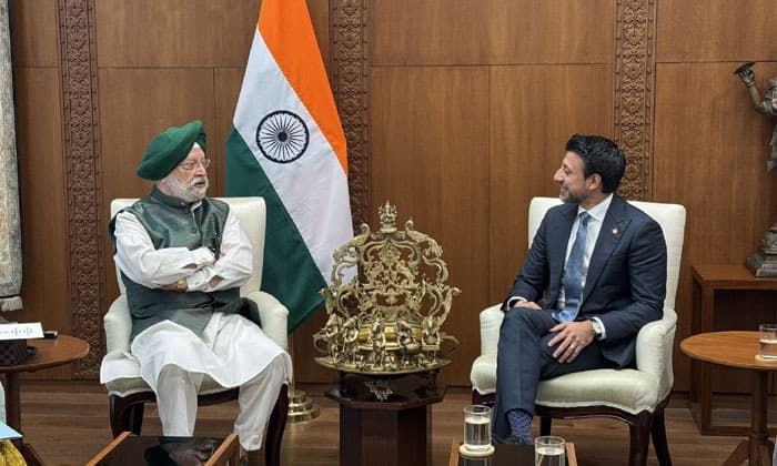 canadian-minister-maninder-sidhu-meets-indias-hardeep-puri-to-strengthen-trade-ties