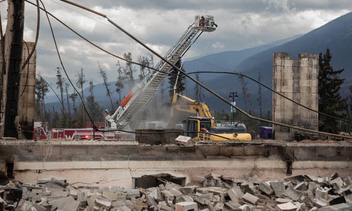 crews-install-sprinklers-on-remaining-jasper-buildings-ahead-of-hot-weather