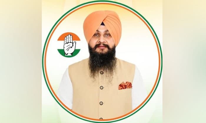 former-punjab-mla-kulbir-ziras-vehicle-targeted-in-firing-incident