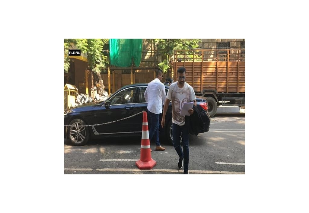 police-finds-hidden-cupboard-in-raj-kundras-andheri-office