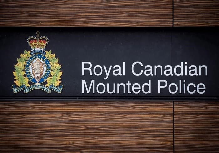 man-arrested-after-ramming-police-vehicle-in-chilliwack