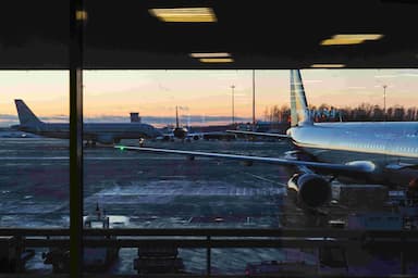 delays-at-vancouver-international-airport-continue-for-third-day-on-wednesday