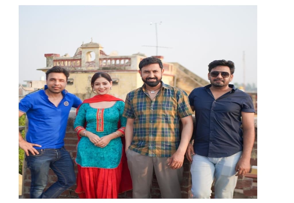 gippy-grewal-and-tanya-pair-for-their-next-untitled-project